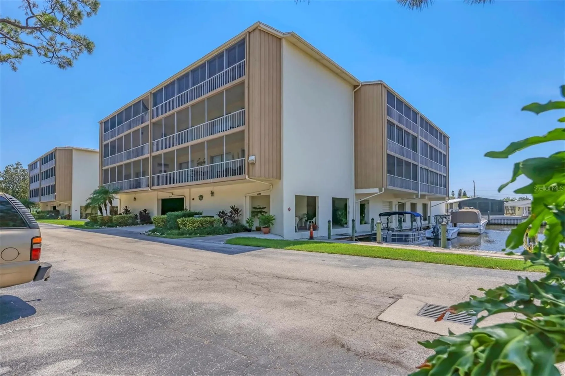 1714 69th Avenue W Bradenton FL 34207
