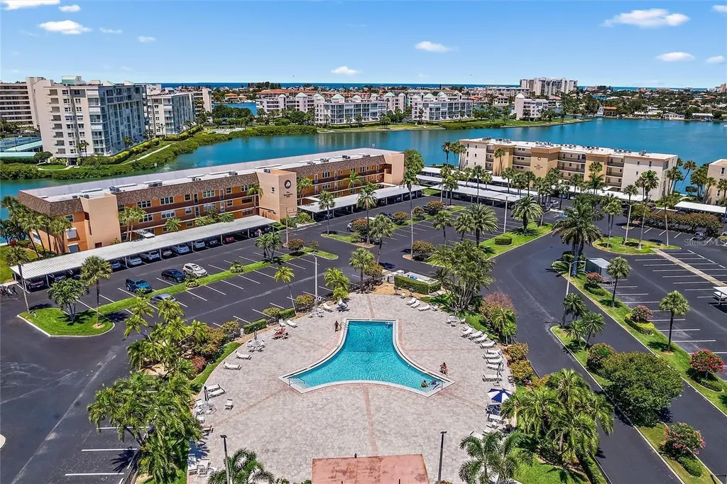 7910 Sun Island Drive S South Pasadena FL 33707