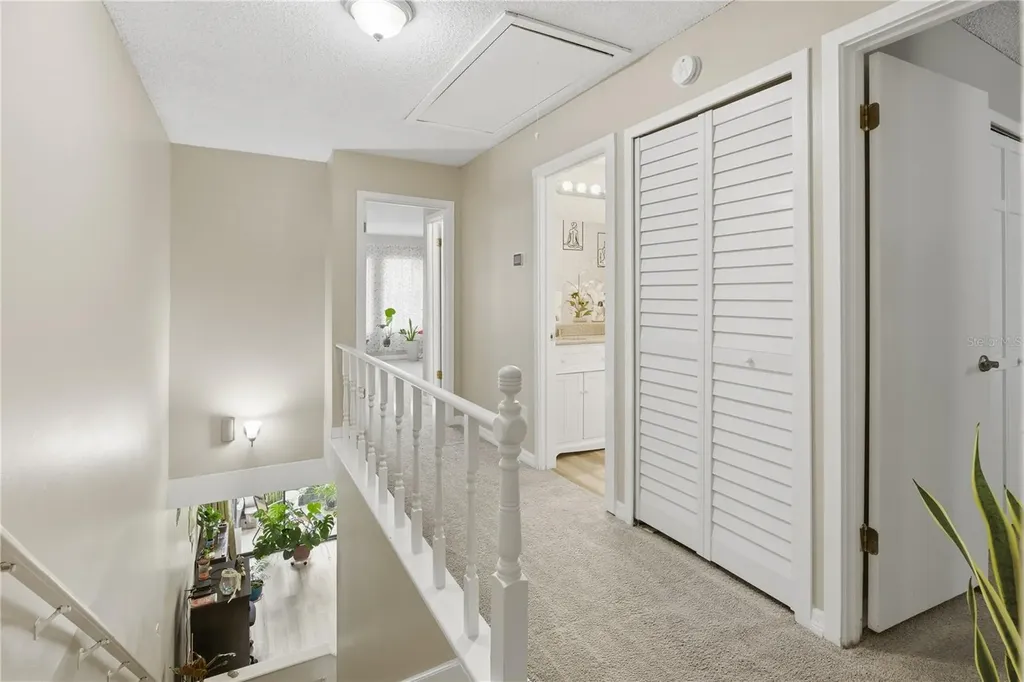 654 Lake Villas Drive Altamonte Springs FL 32701