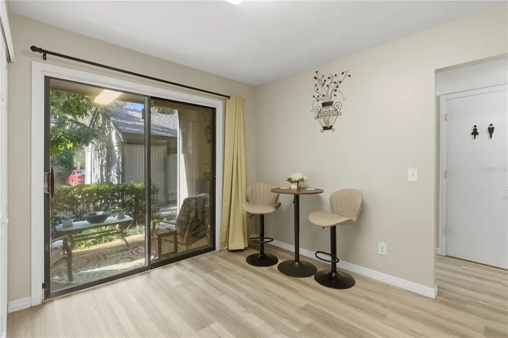 654 Lake Villas Drive Altamonte Springs FL 32701
