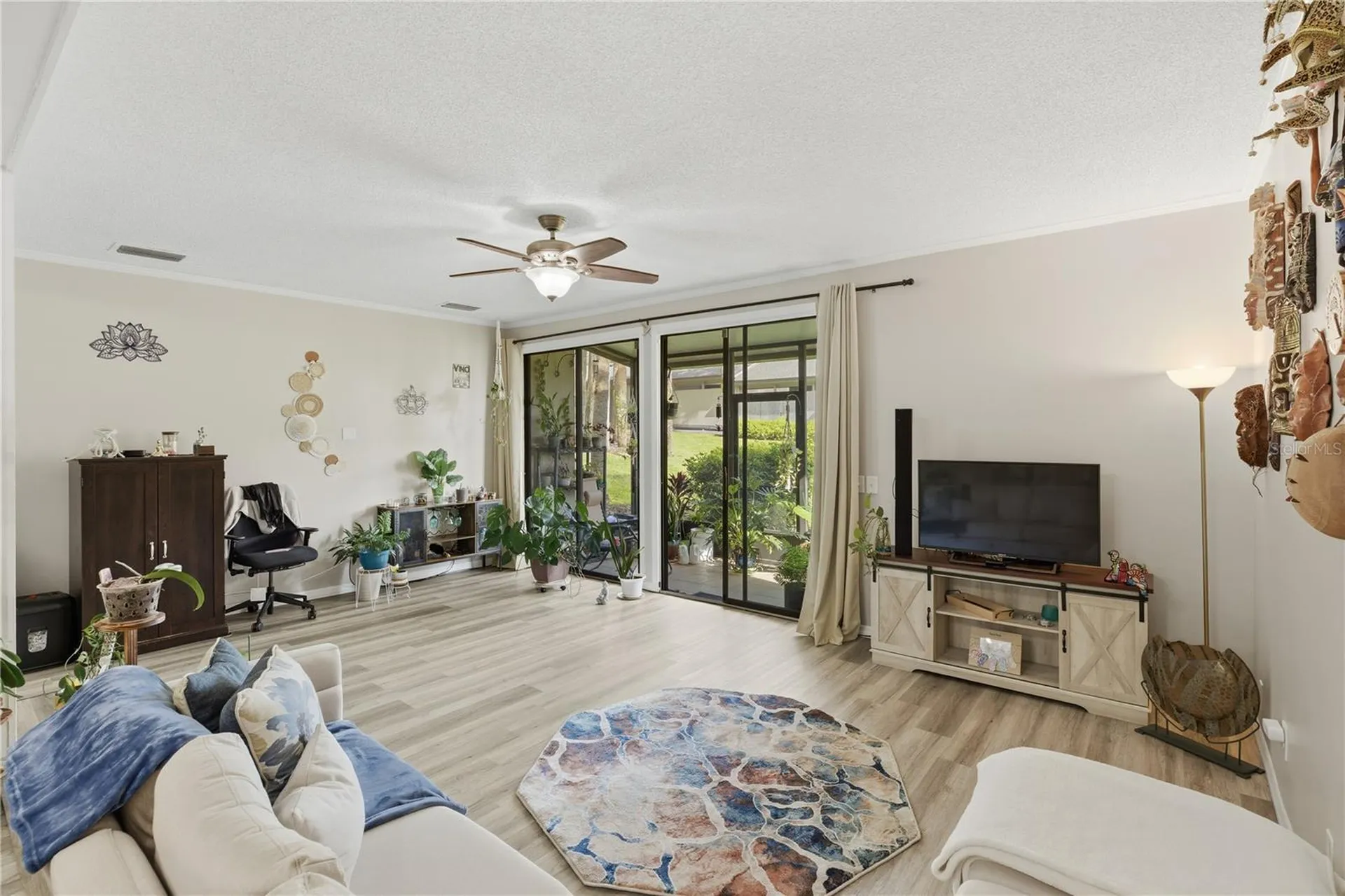 654 Lake Villas Drive Altamonte Springs FL 32701
