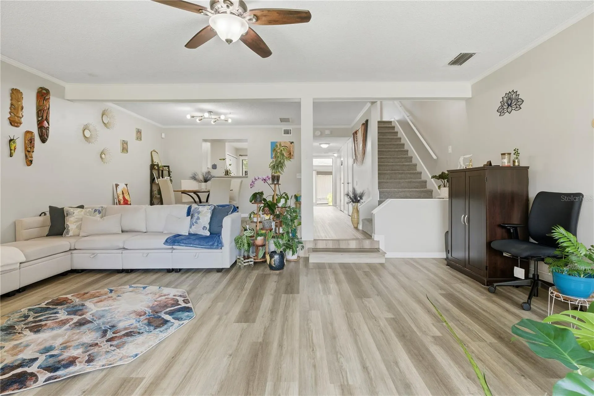 654 Lake Villas Drive Altamonte Springs FL 32701