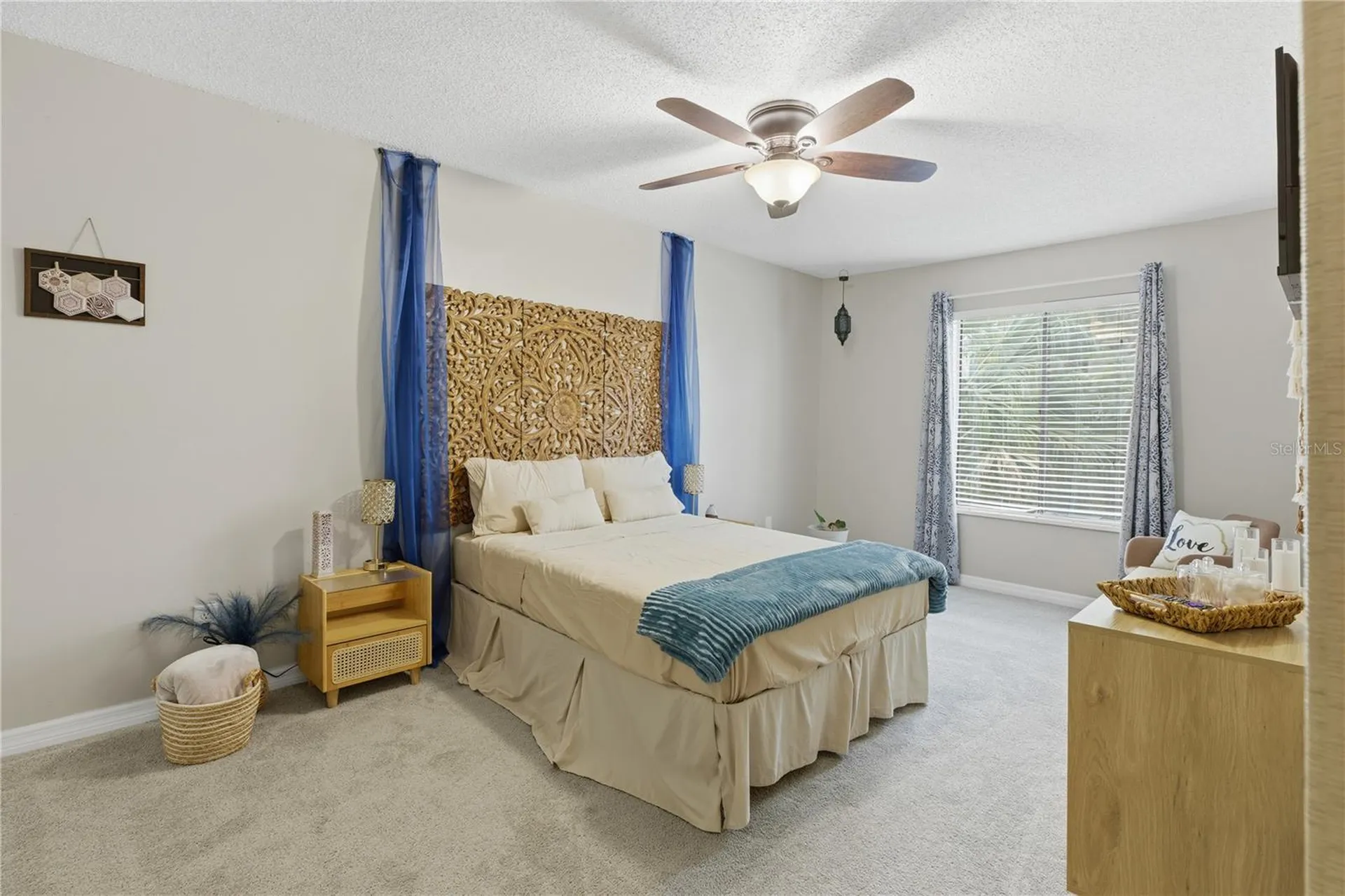 654 Lake Villas Drive Altamonte Springs FL 32701
