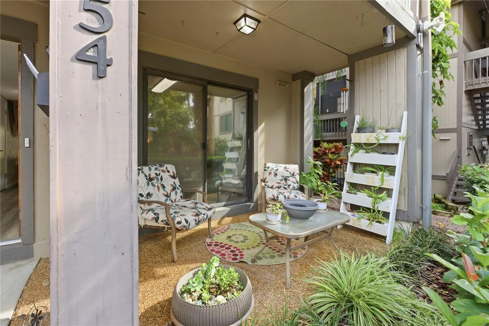 654 Lake Villas Drive Altamonte Springs FL 32701