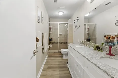 654 Lake Villas Drive Altamonte Springs FL 32701