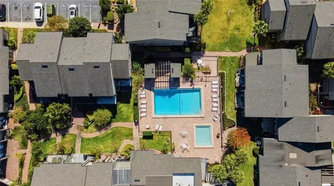 654 Lake Villas Drive Altamonte Springs FL 32701