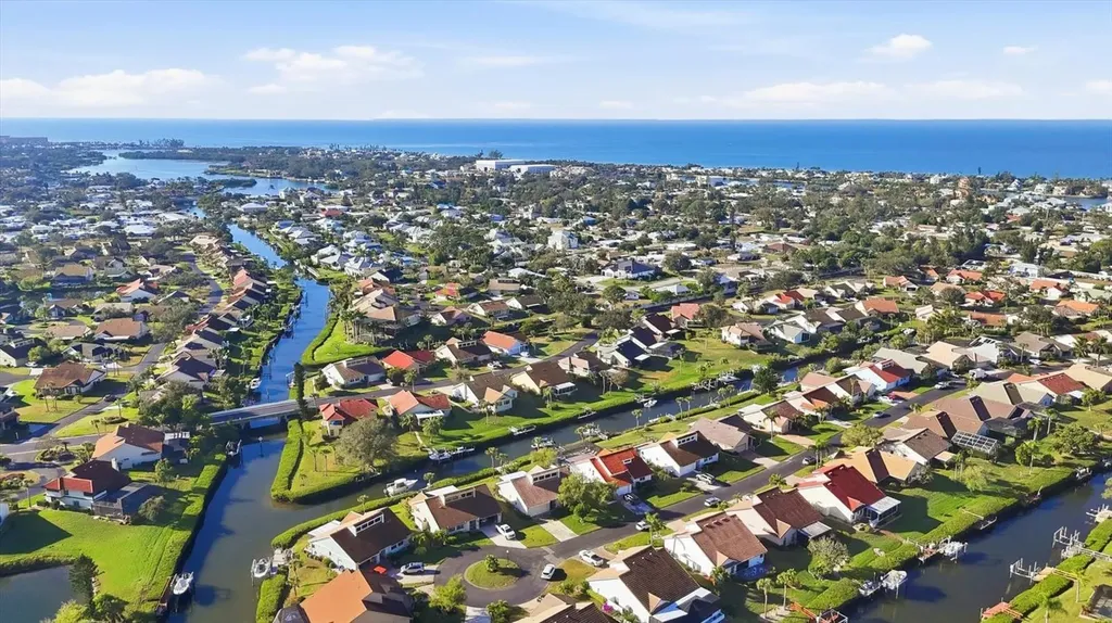 139 Inlets Boulevard Nokomis FL 34275