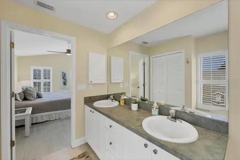 139 Inlets Boulevard Nokomis FL 34275
