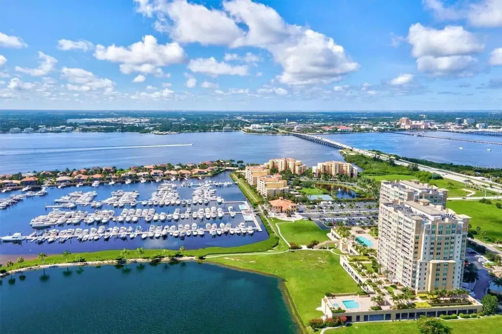 130 Riviera Dunes Way Palmetto FL 34221