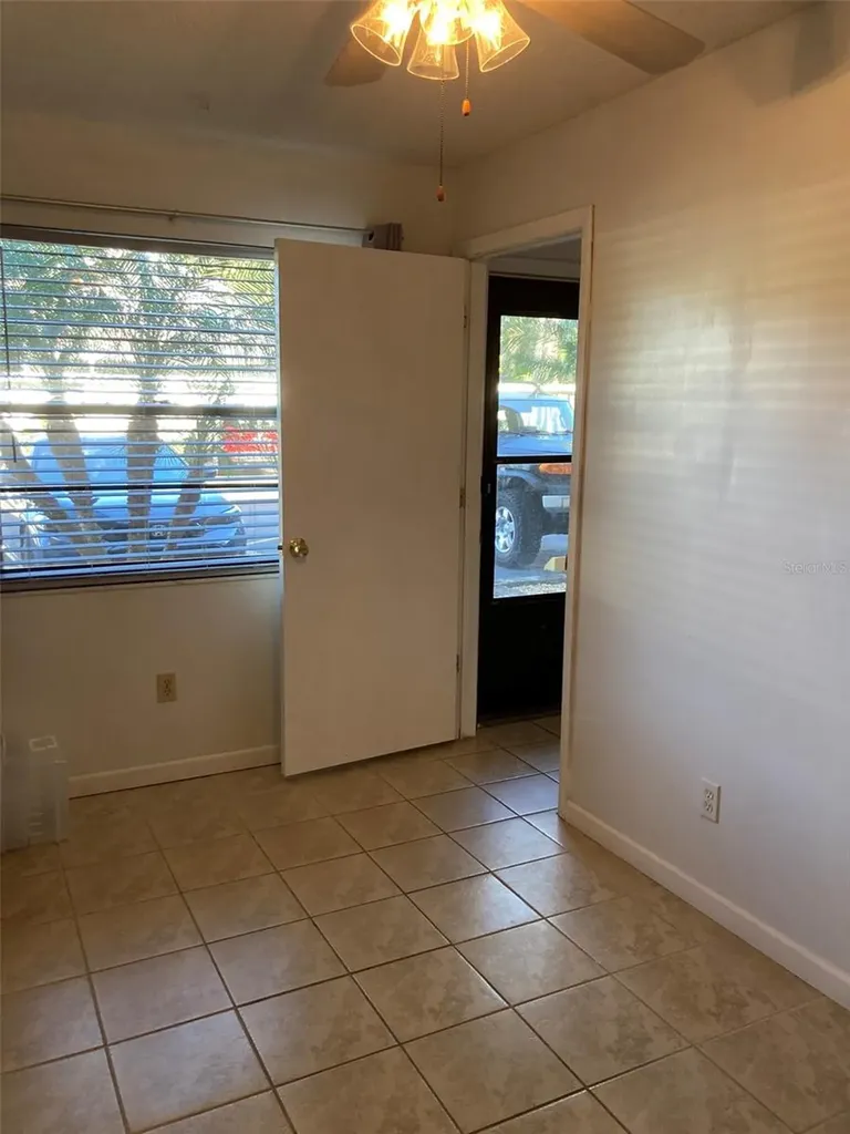 5975 N Terrace Park Drive N St Petersburg FL 33709