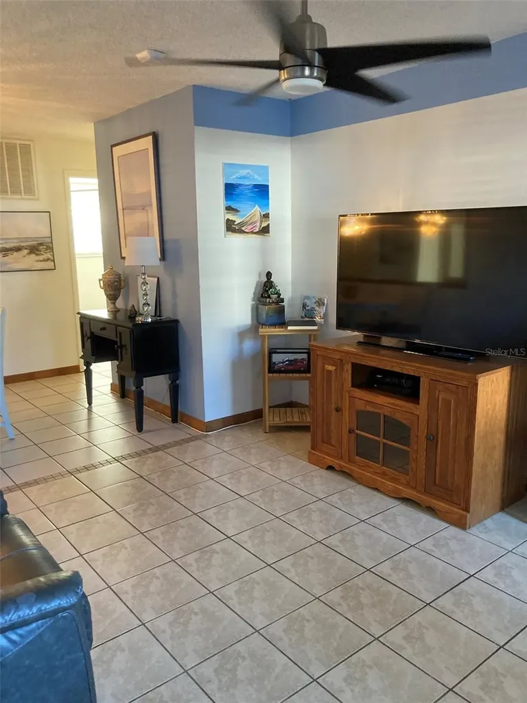 5975 N Terrace Park Drive N St Petersburg FL 33709