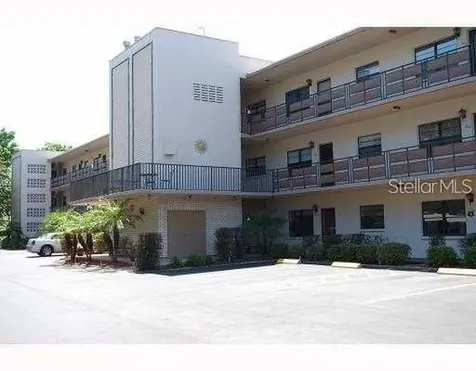 5975 N Terrace Park Drive N St Petersburg FL 33709