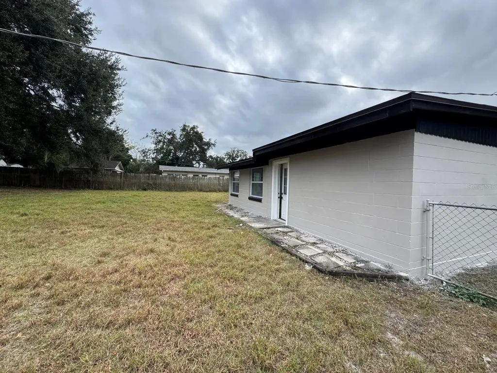 1809 Chase Avenue Sanford FL 32771