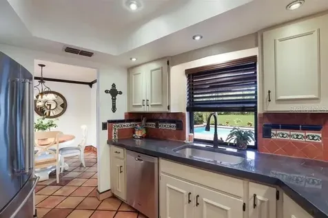 2077 Racimo Drive Sarasota FL 34240