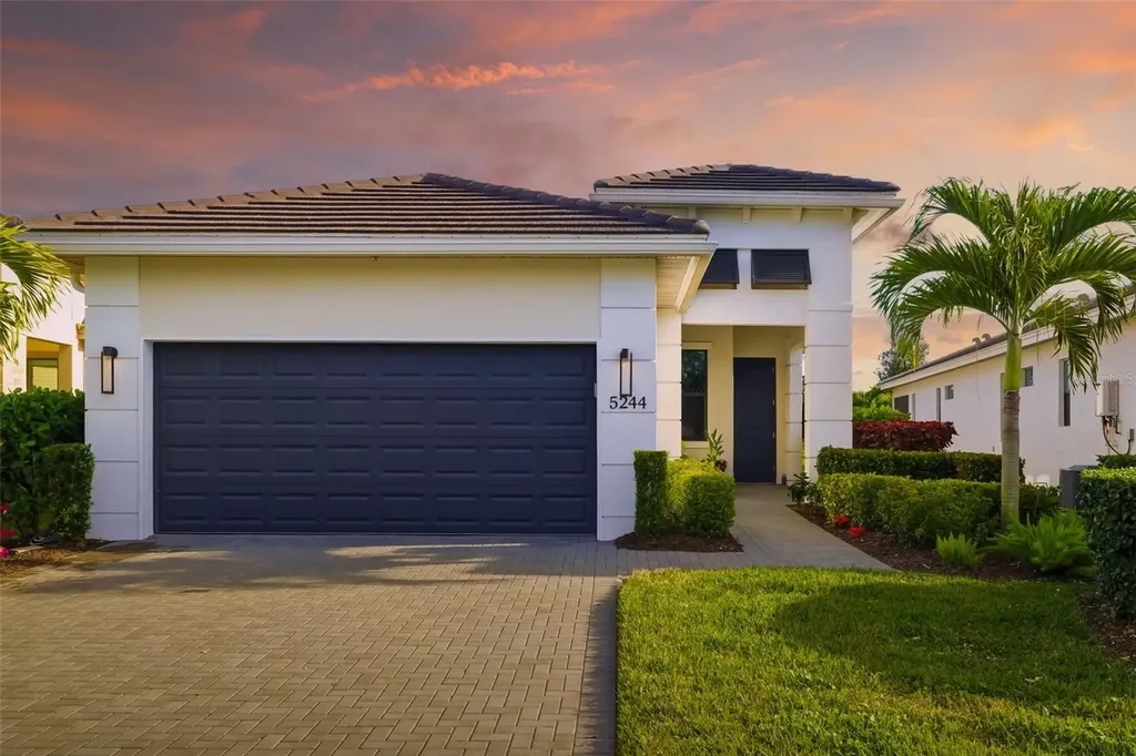 5244 Barnett Circle Bradenton FL 34211