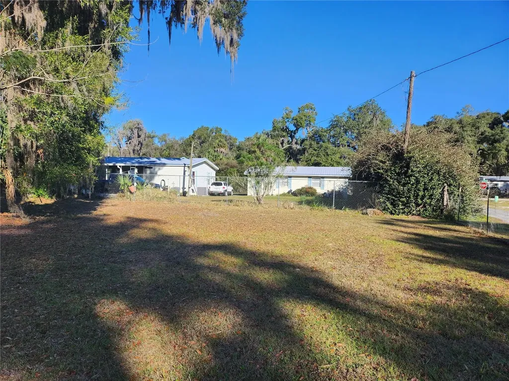 17174 NE 37th Court Citra FL 32113