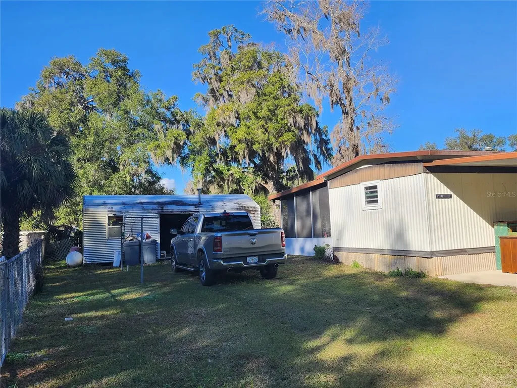 17174 NE 37th Court Citra FL 32113