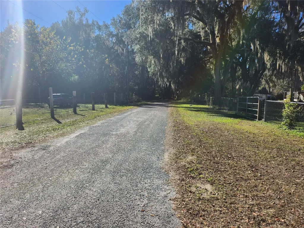 17174 NE 37th Court Citra FL 32113