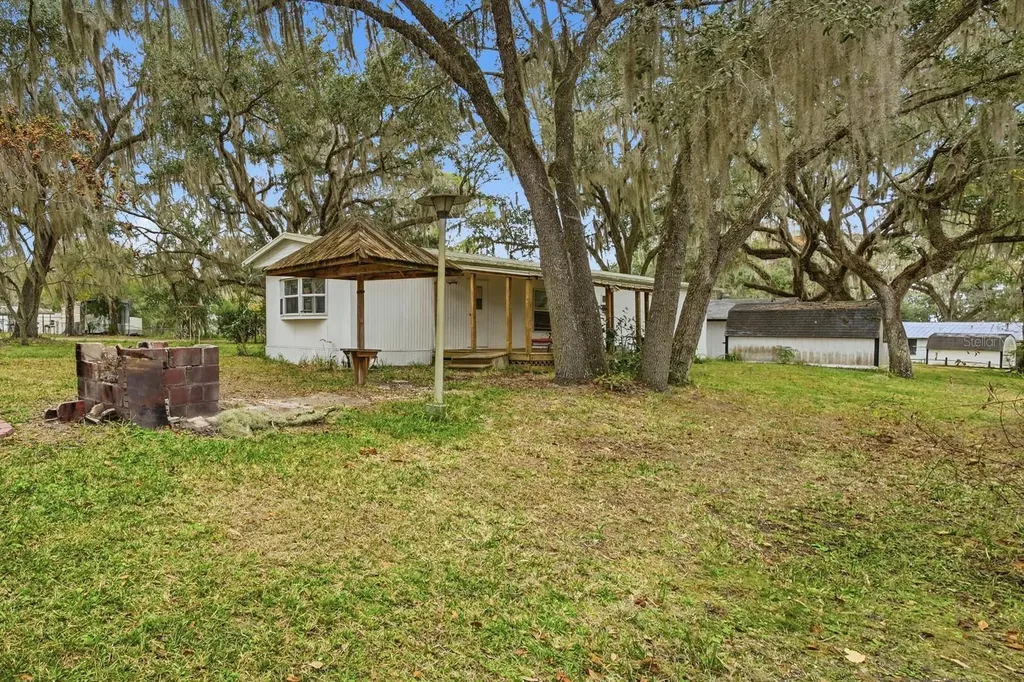 105 Major Lane Crescent City FL 32112
