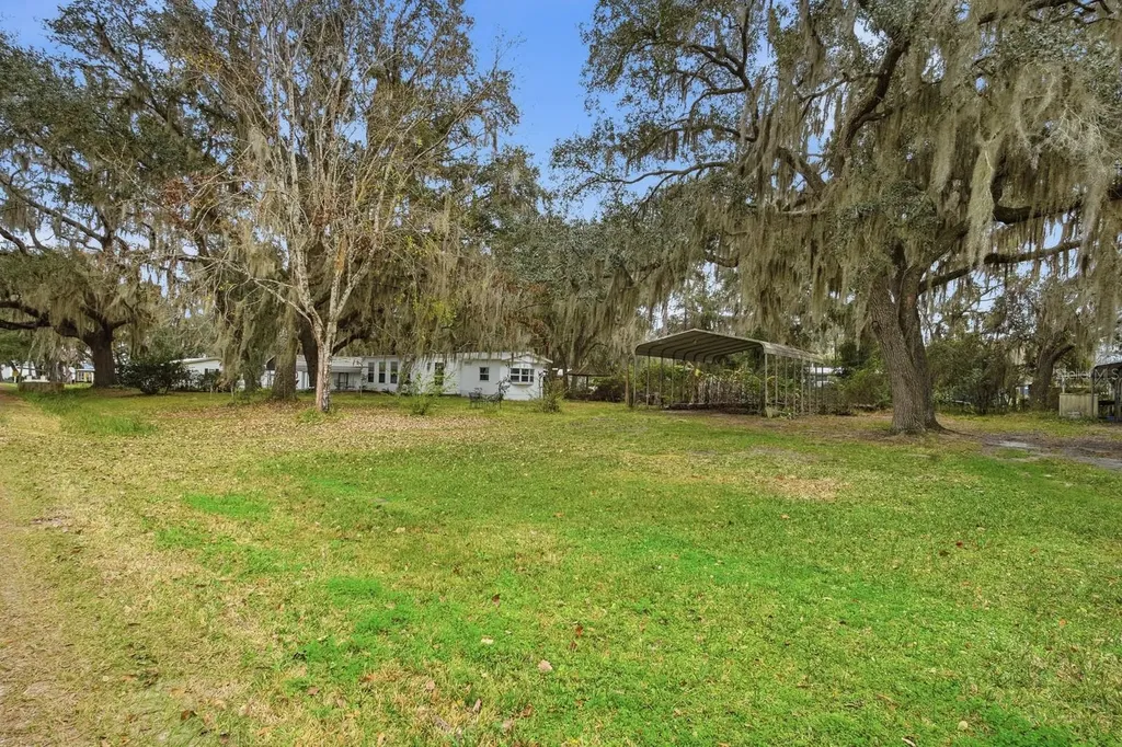 105 Major Lane Crescent City FL 32112