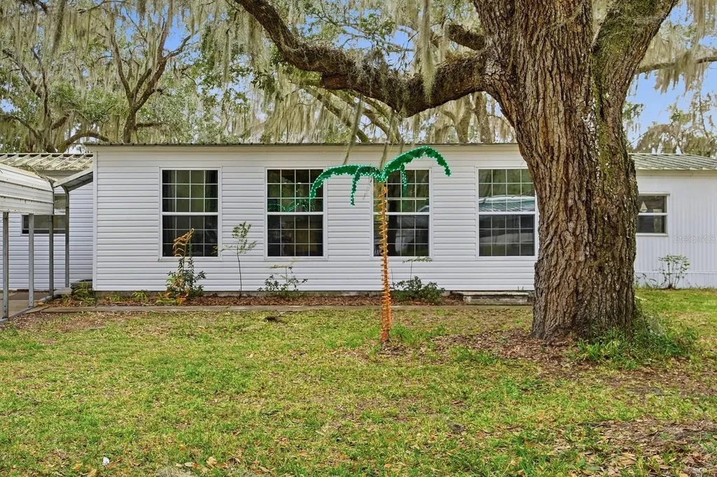 105 Major Lane Crescent City FL 32112