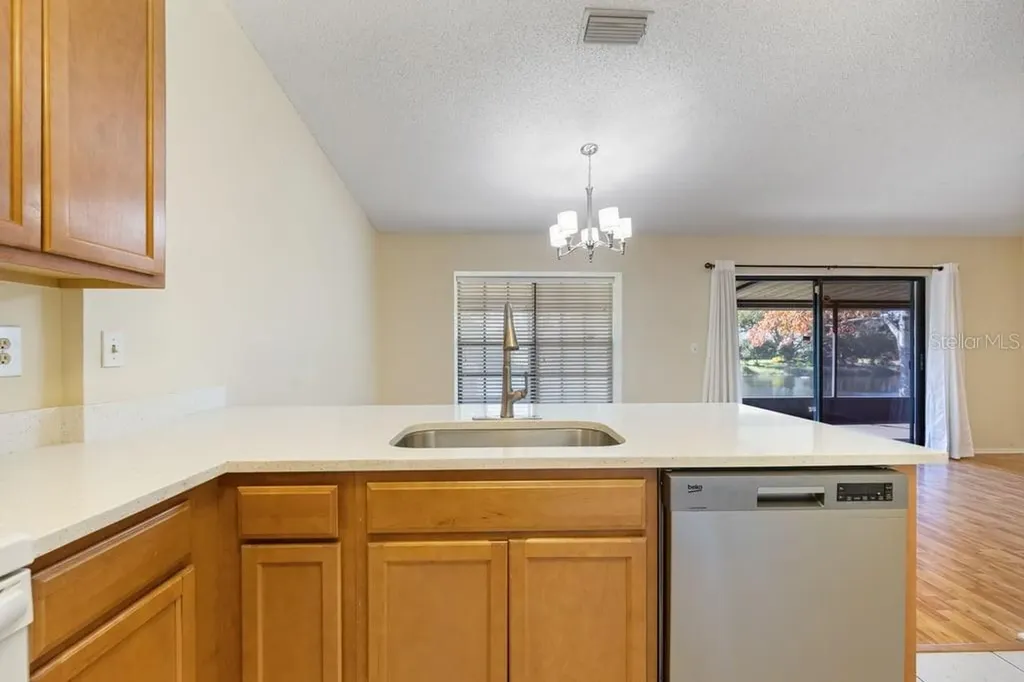 4071 Shoreside Circle Tampa FL 33618