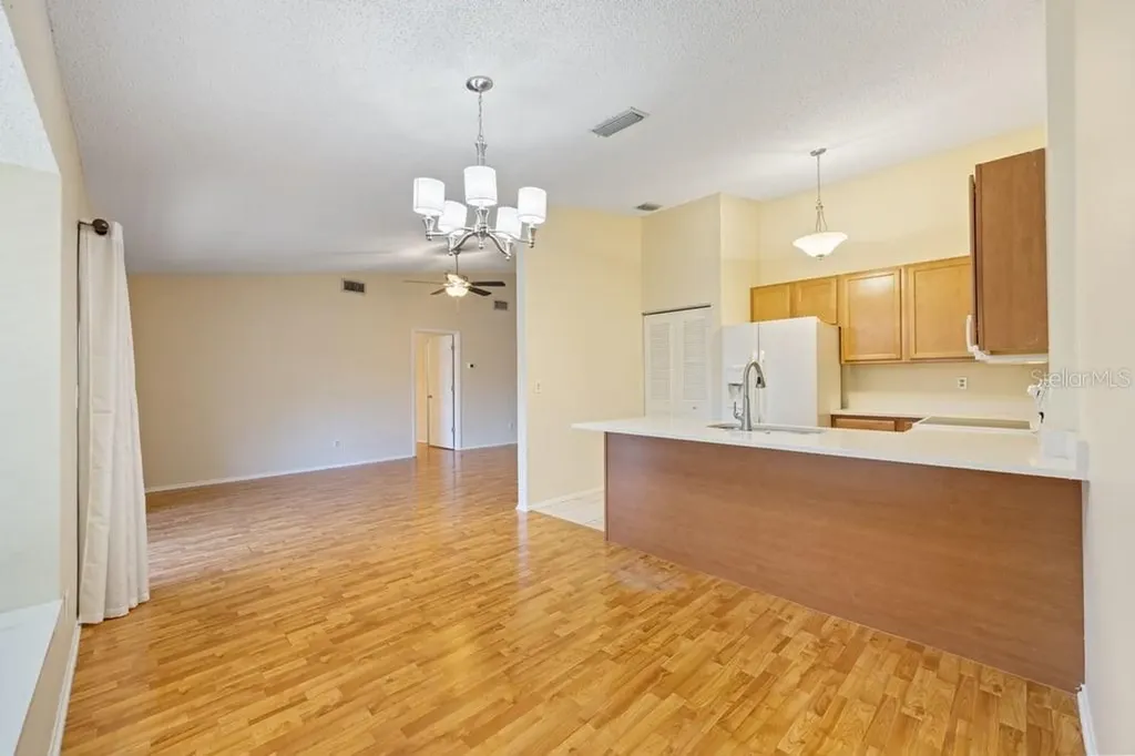 4071 Shoreside Circle Tampa FL 33618