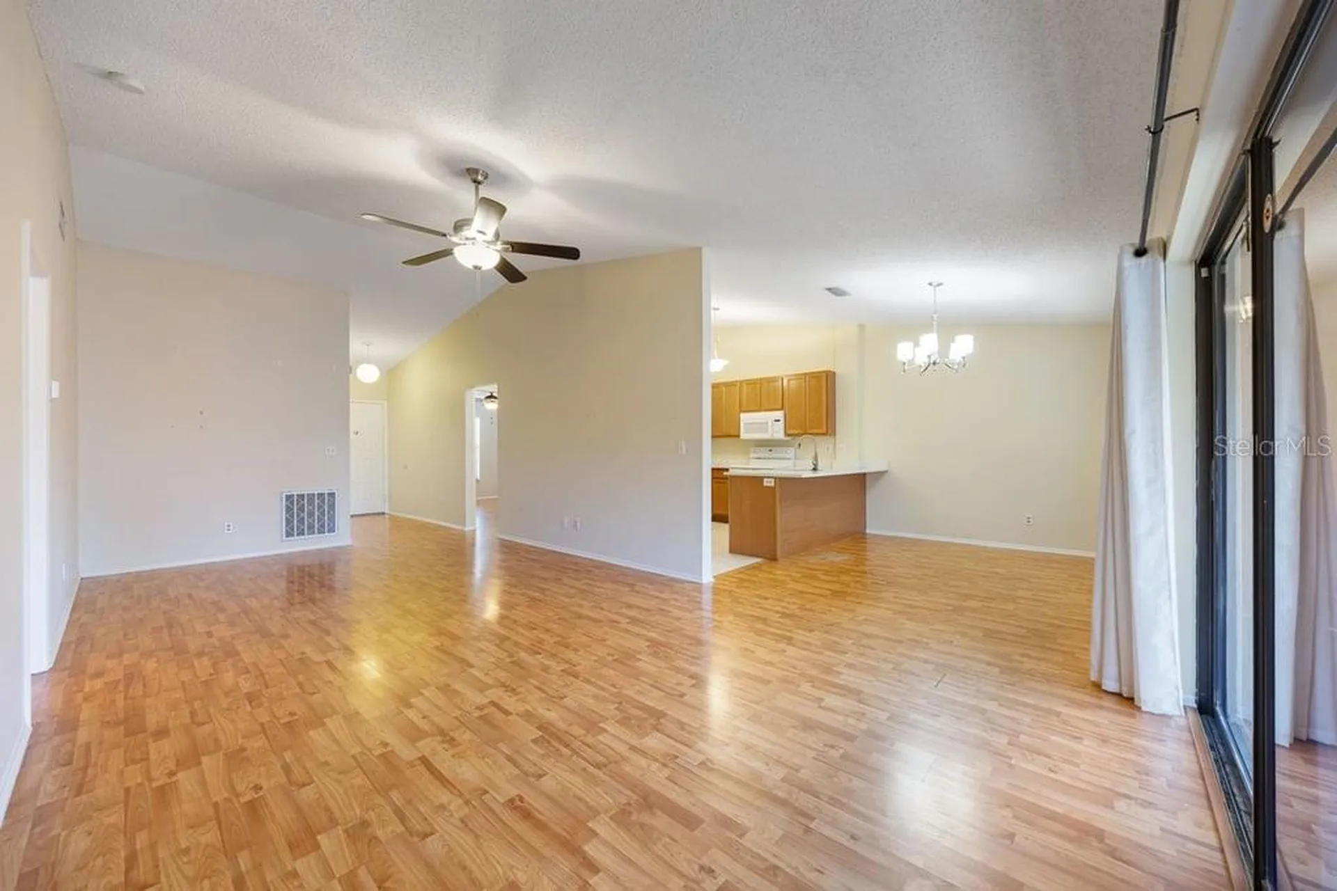 4071 Shoreside Circle Tampa FL 33618