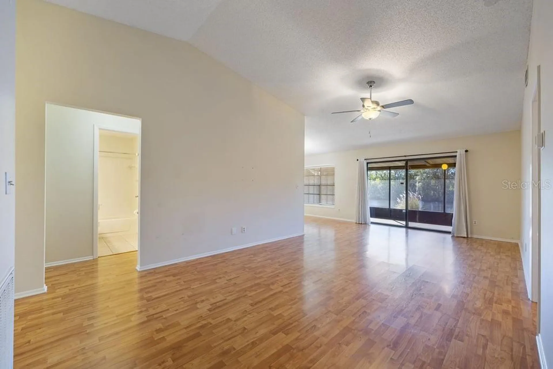 4071 Shoreside Circle Tampa FL 33618