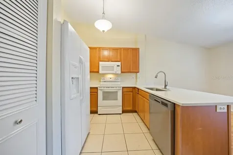 4071 Shoreside Circle Tampa FL 33618