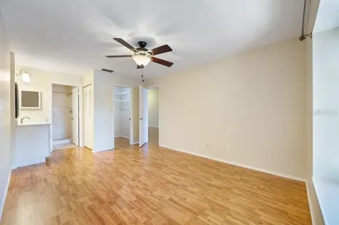 4071 Shoreside Circle Tampa FL 33618