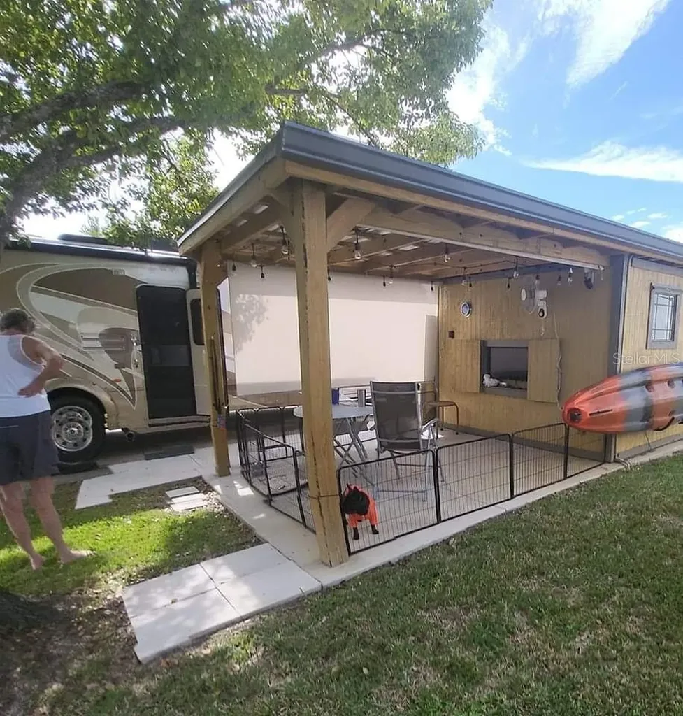 2845 NE 104th Avenue Silver Springs FL 34488