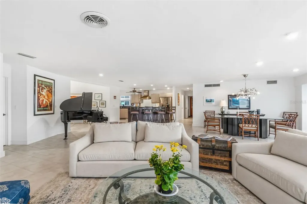 660 Golden Gate Point Sarasota FL 34236