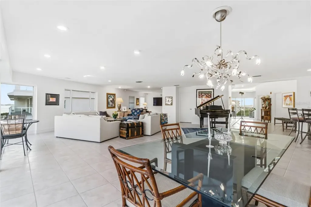 660 Golden Gate Point Sarasota FL 34236