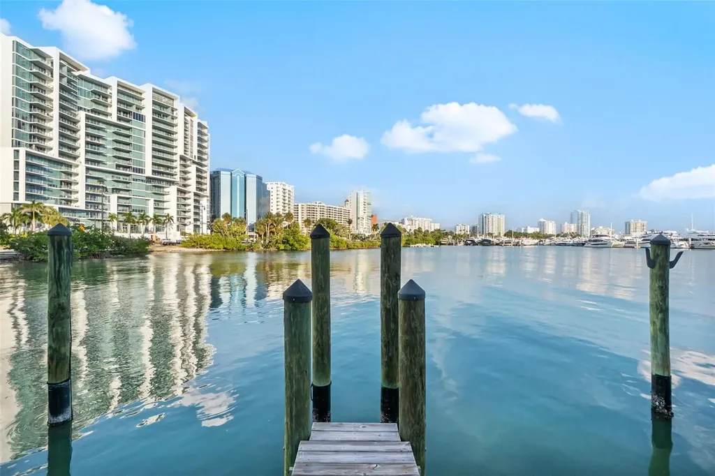 660 Golden Gate Point Sarasota FL 34236