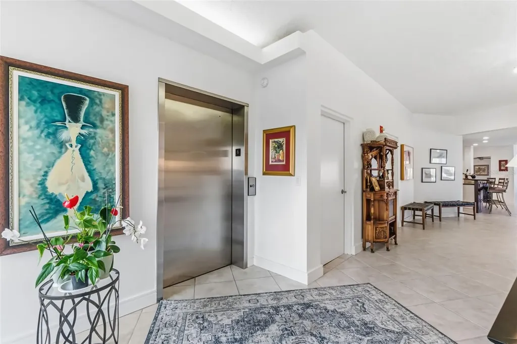 660 Golden Gate Point Sarasota FL 34236