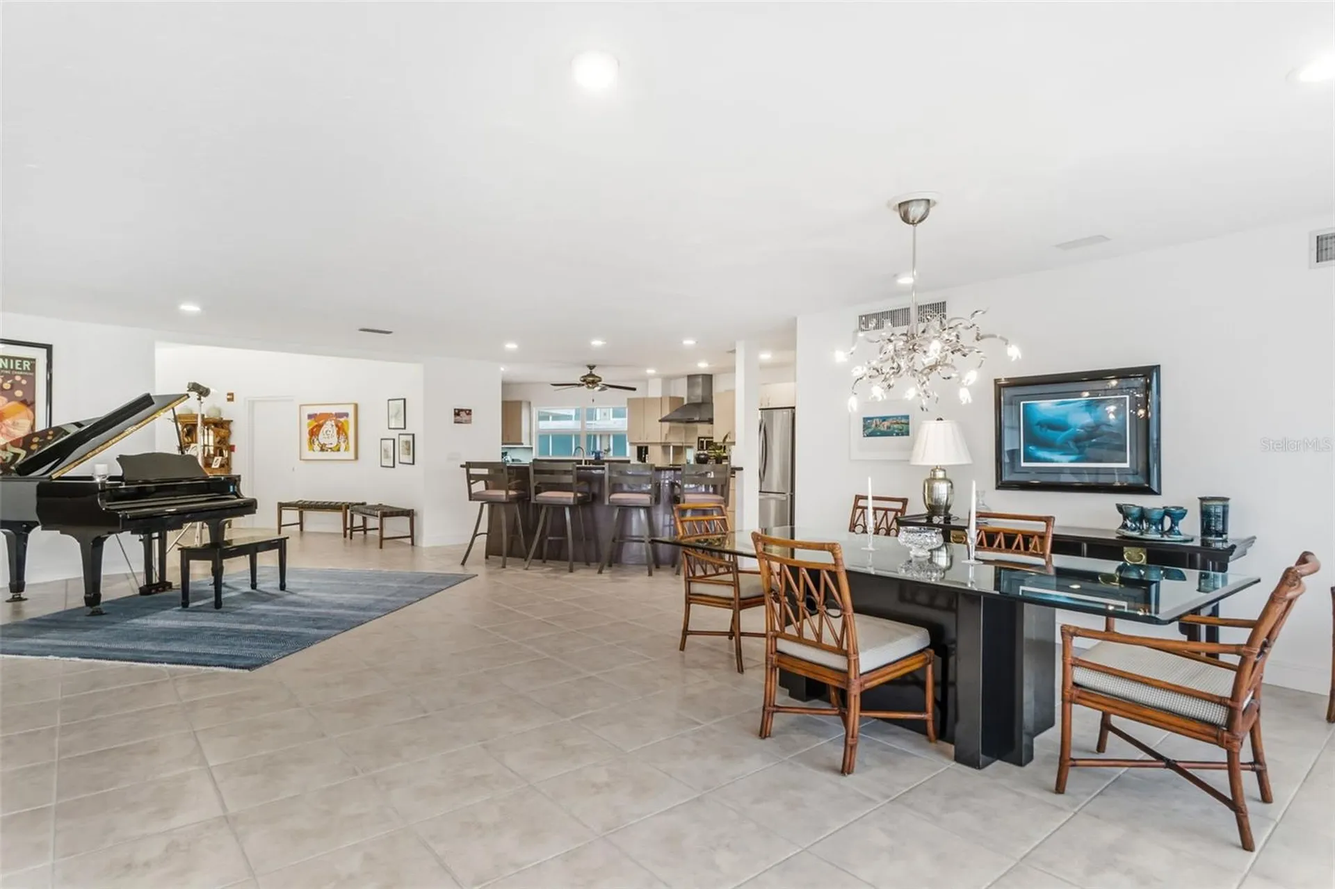 660 Golden Gate Point Sarasota FL 34236