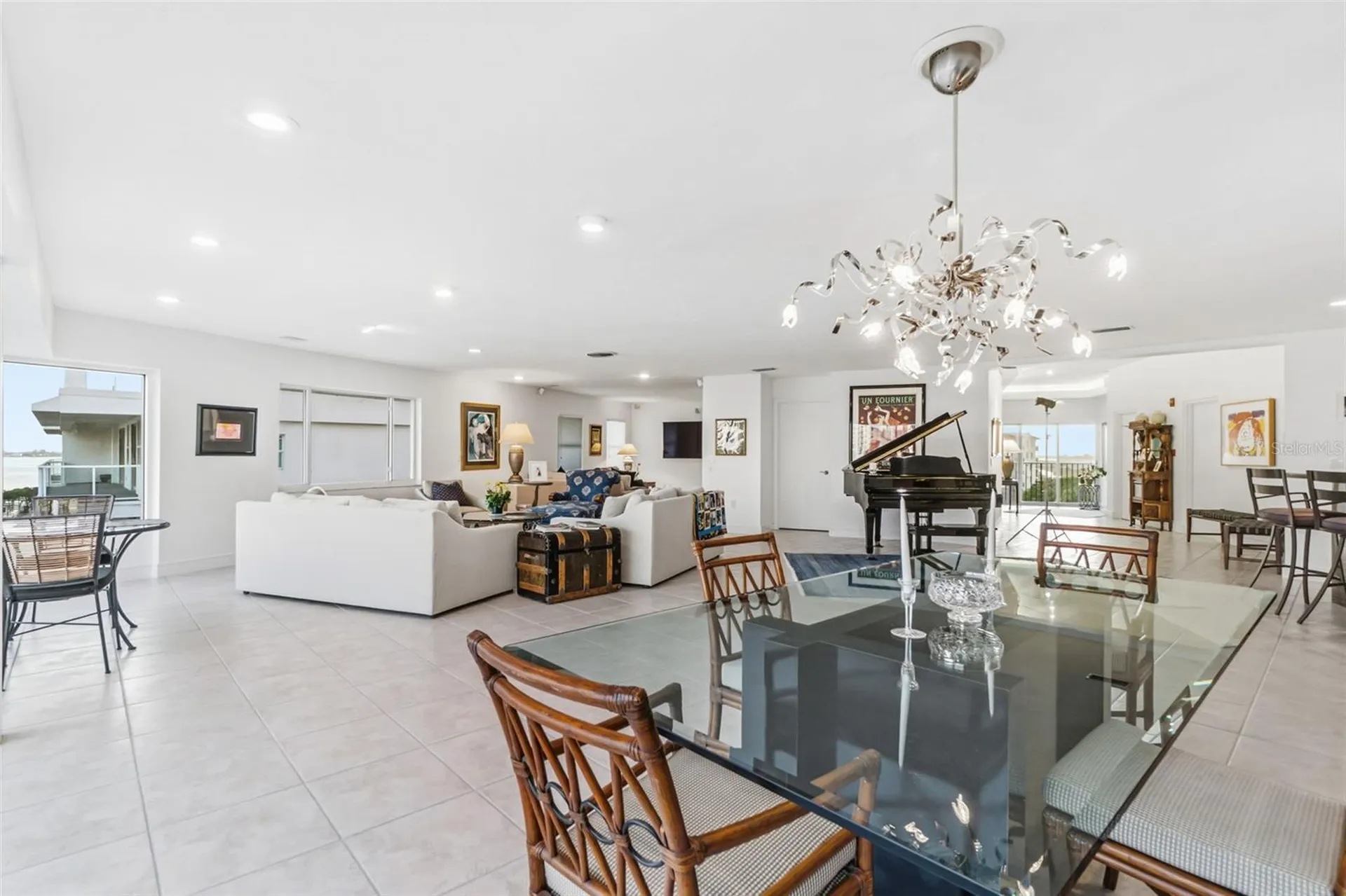 660 Golden Gate Point Sarasota FL 34236