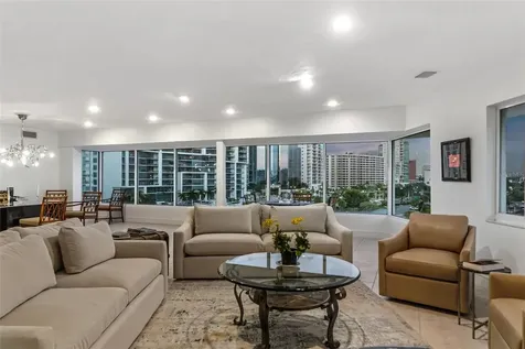 660 Golden Gate Point Sarasota FL 34236