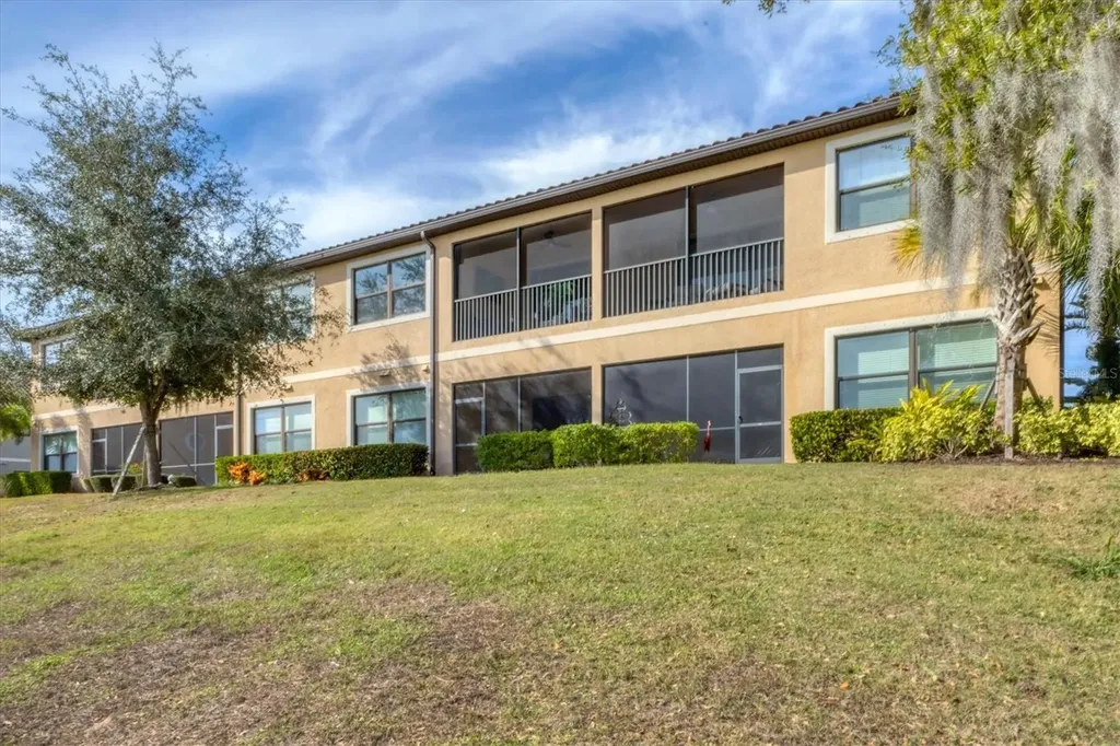 13732 Messina Loop Bradenton FL 34211