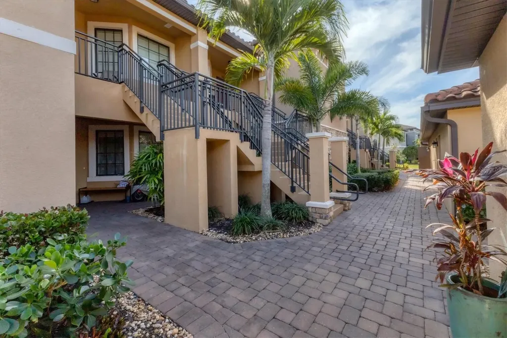 13732 Messina Loop Bradenton FL 34211