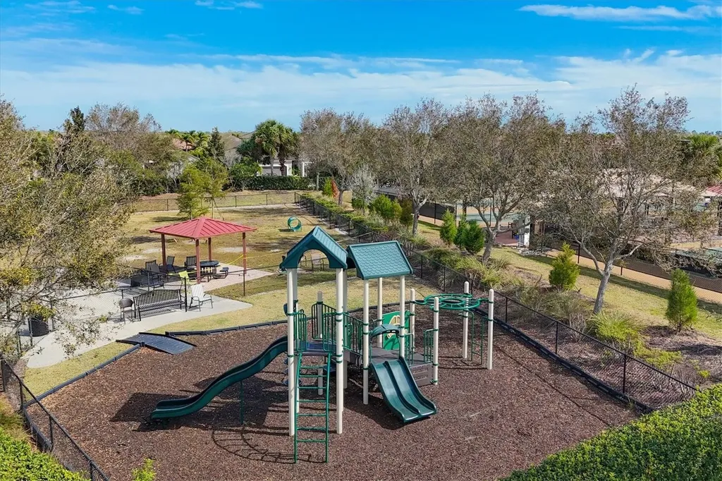 13732 Messina Loop Bradenton FL 34211
