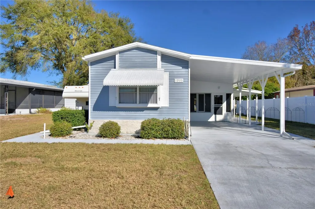 1935 Regina Drive Lake Alfred FL 33850