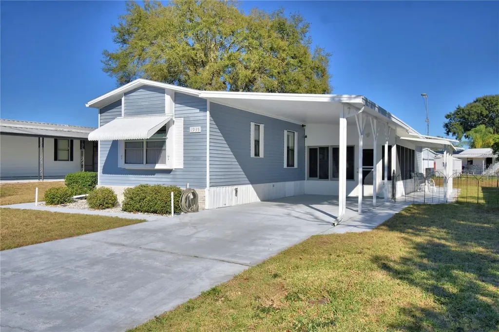 1935 Regina Drive Lake Alfred FL 33850