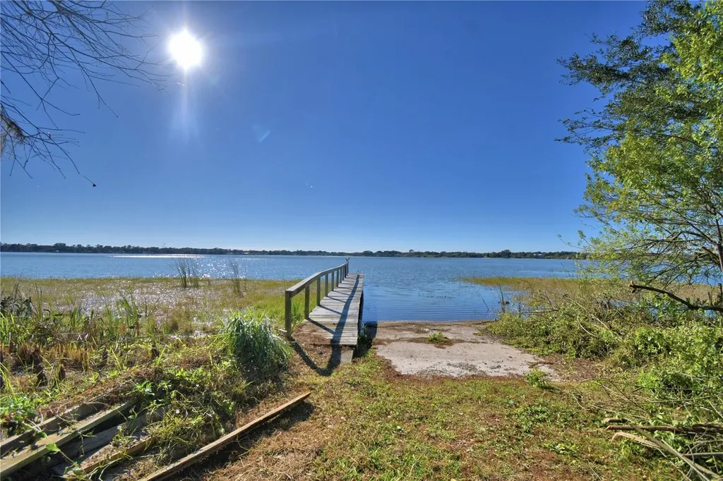 1935 Regina Drive Lake Alfred FL 33850
