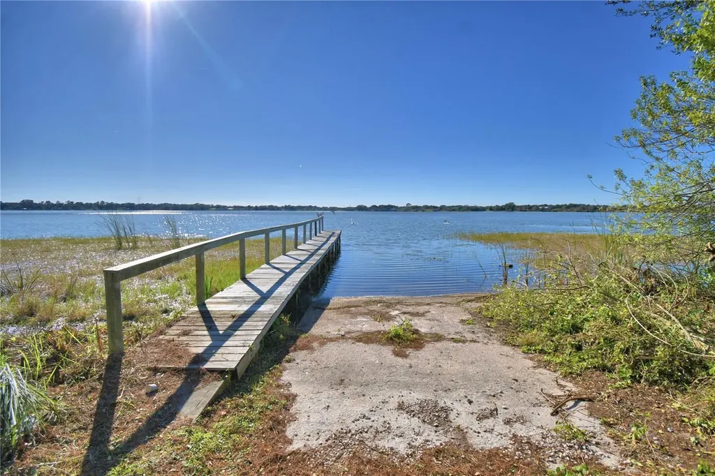 1935 Regina Drive Lake Alfred FL 33850
