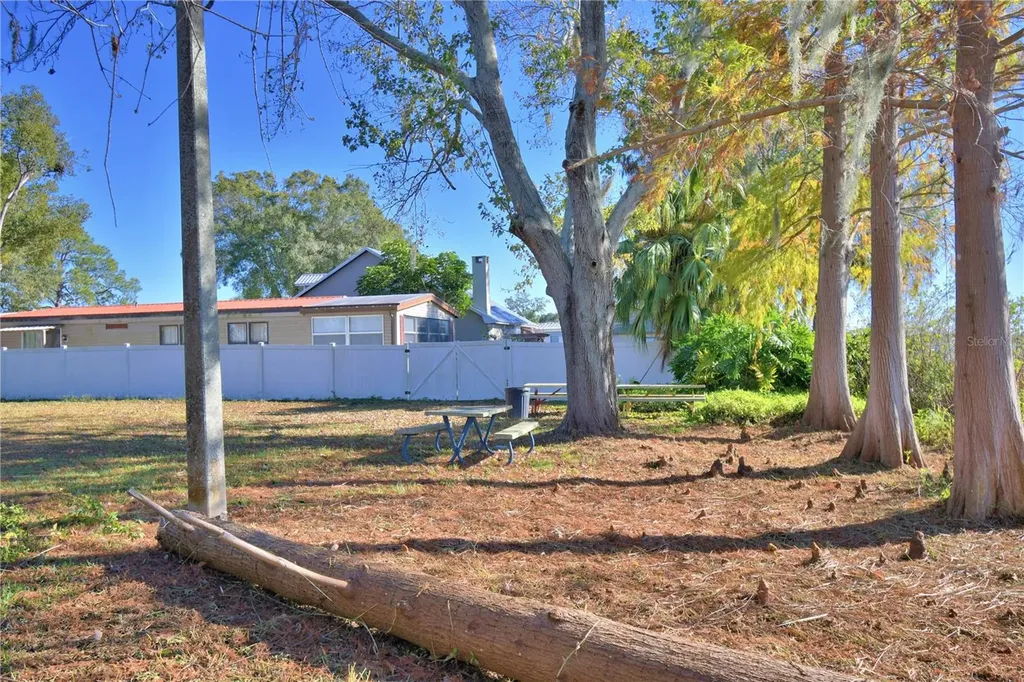 1935 Regina Drive Lake Alfred FL 33850
