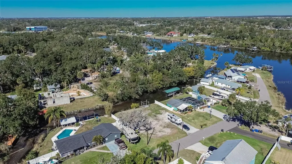 8615 Parkway Circle Riverview FL 33569