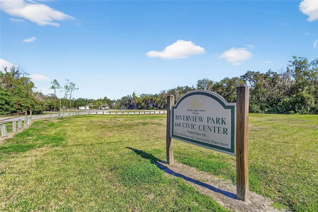 8615 Parkway Circle Riverview FL 33569