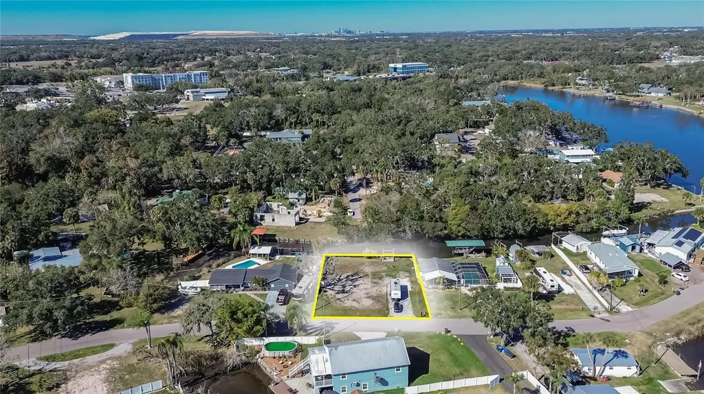 8615 Parkway Circle Riverview FL 33569